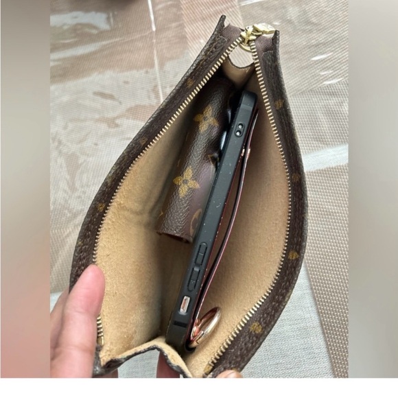 Vintage LOUIS VUITTON Monogram Women’s Bucket Pouch GM Brown, Beige Authentic - Picture 8 of 17